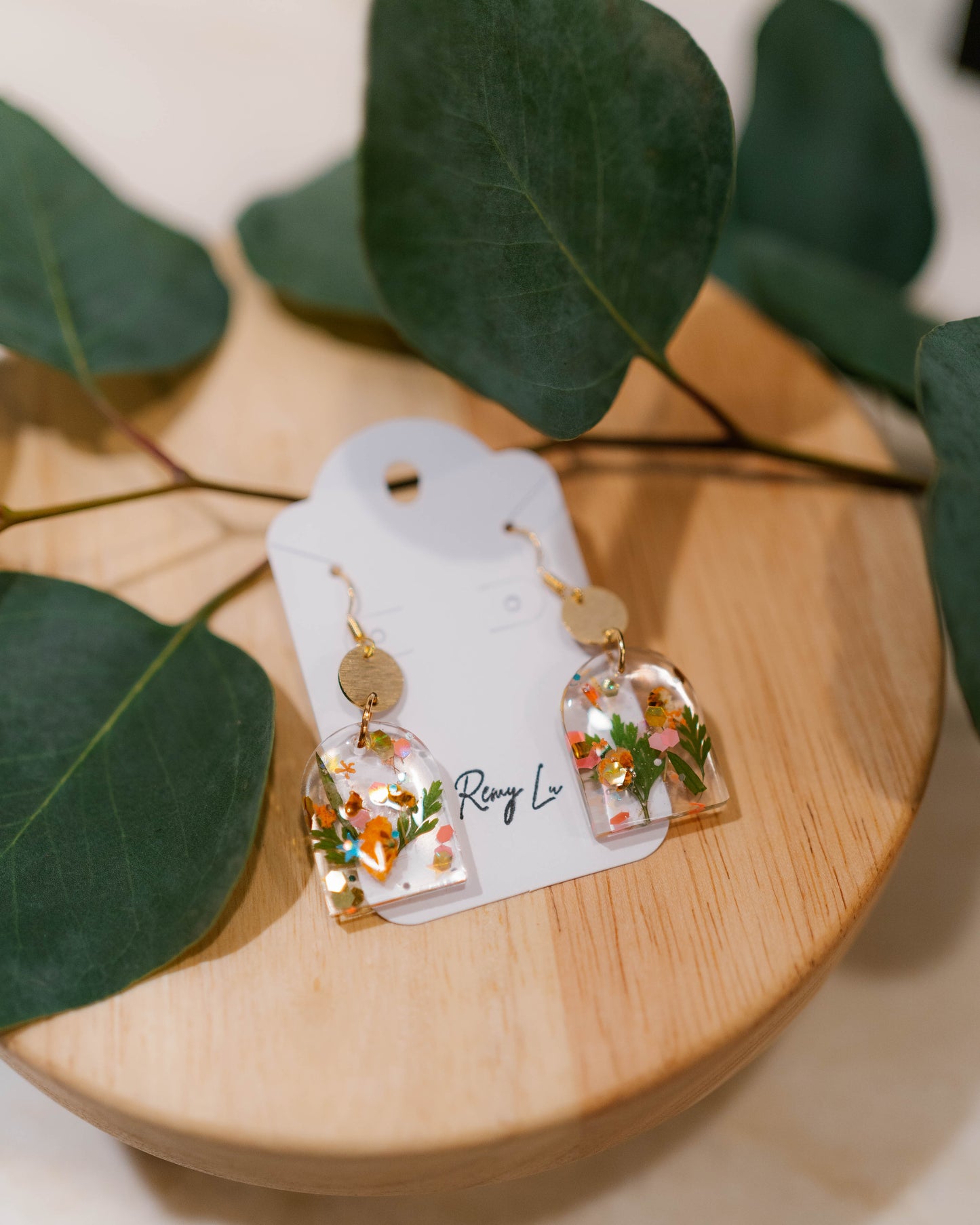 THE POPPY | arched resin, wildflowers + gold embellishments